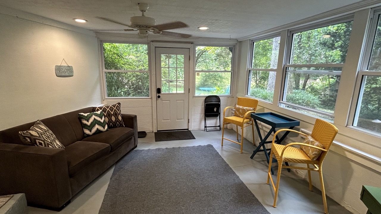 Photo of Livingroom in Landrum