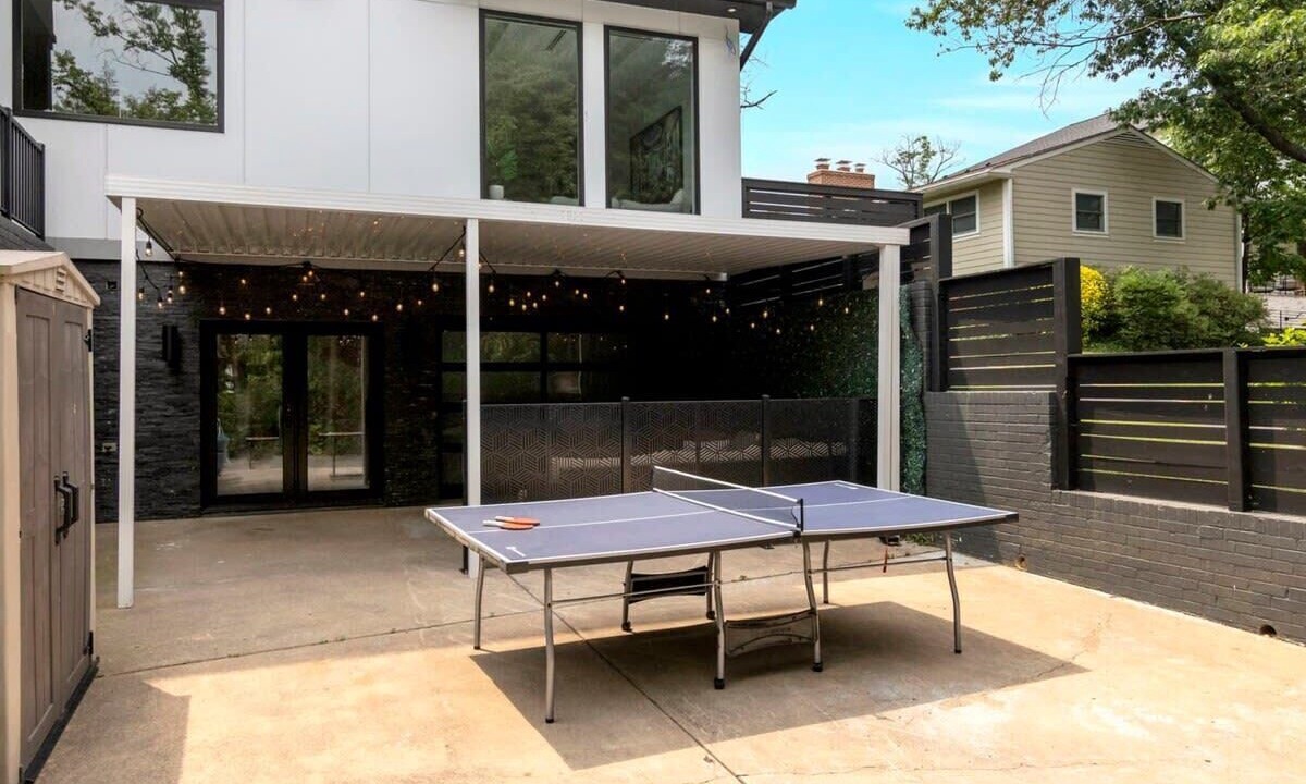 Photo of Patio Balcony in Virginia Square