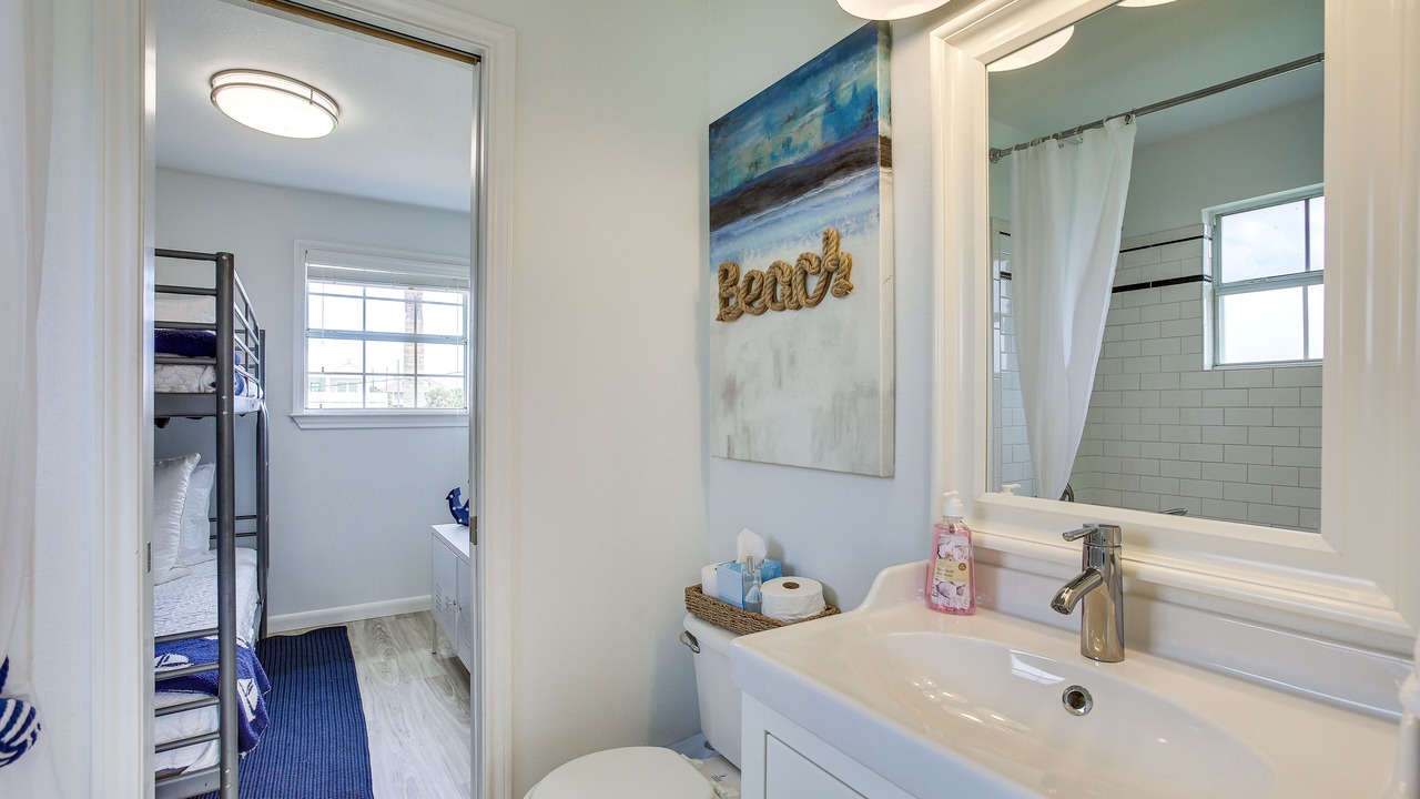 Photo of Bathroom in Terramar Beach