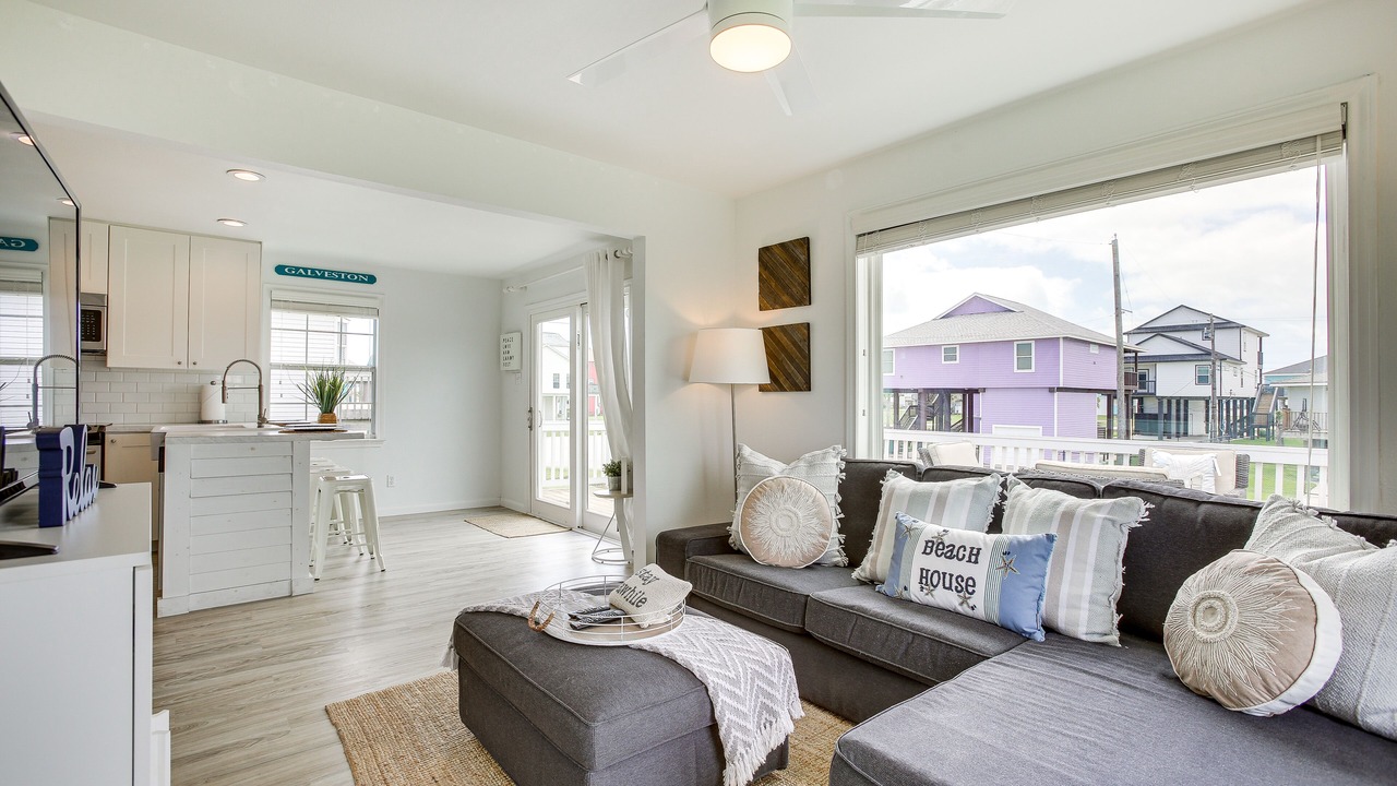 Photo of Livingroom in Terramar Beach