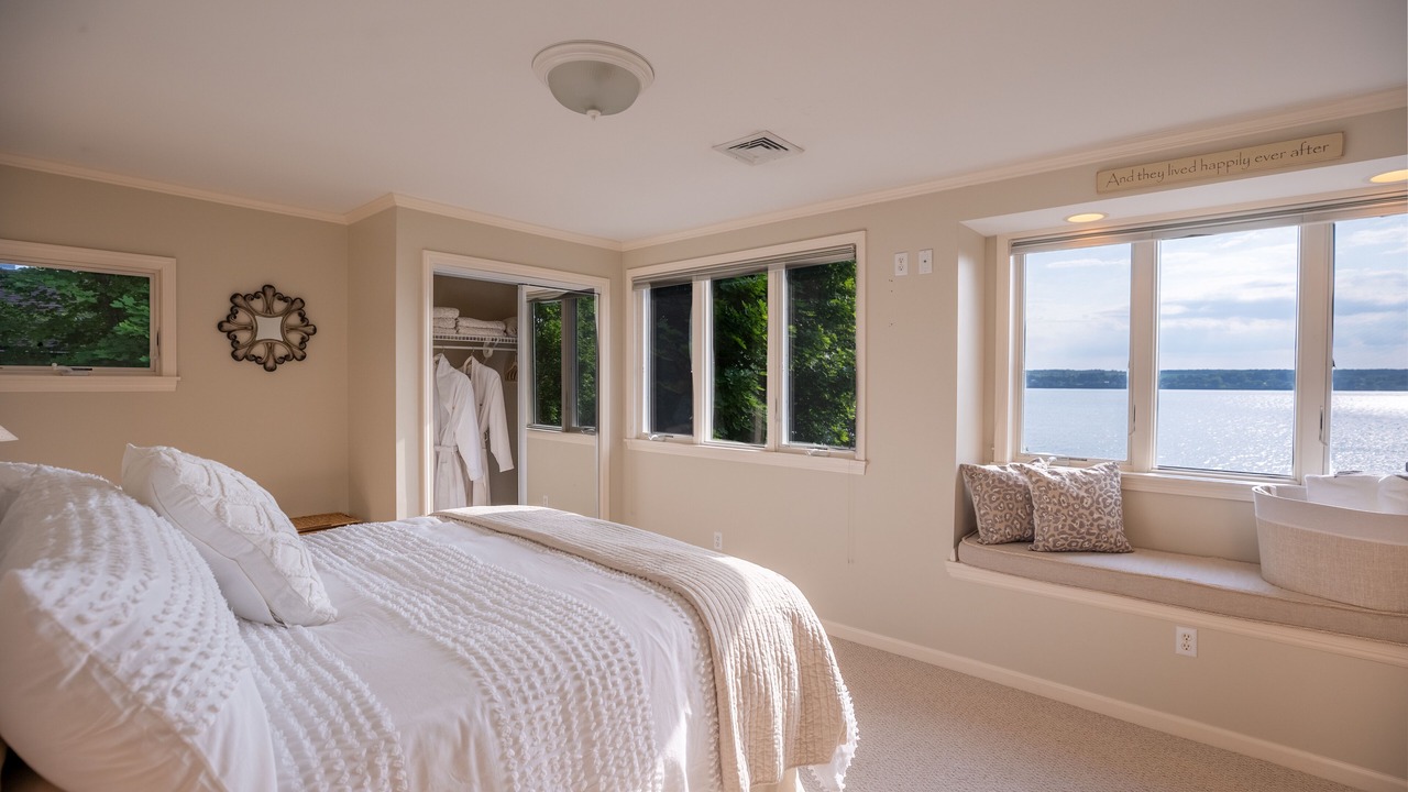 Photo of Bedroom in Town of Owasco