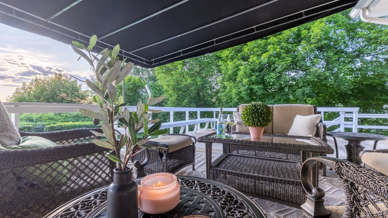 Photo of Patio Balcony in Town of Owasco