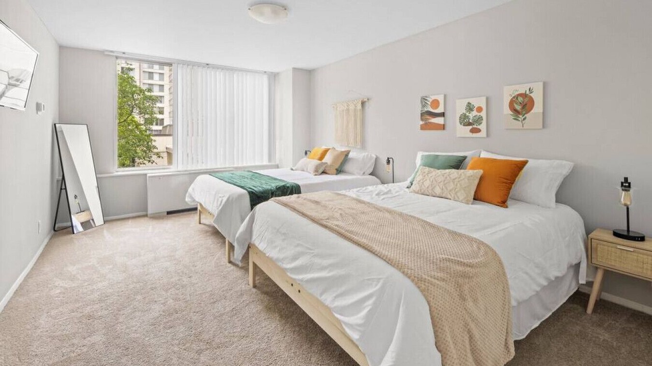 Photo of Bedroom in Crystal City