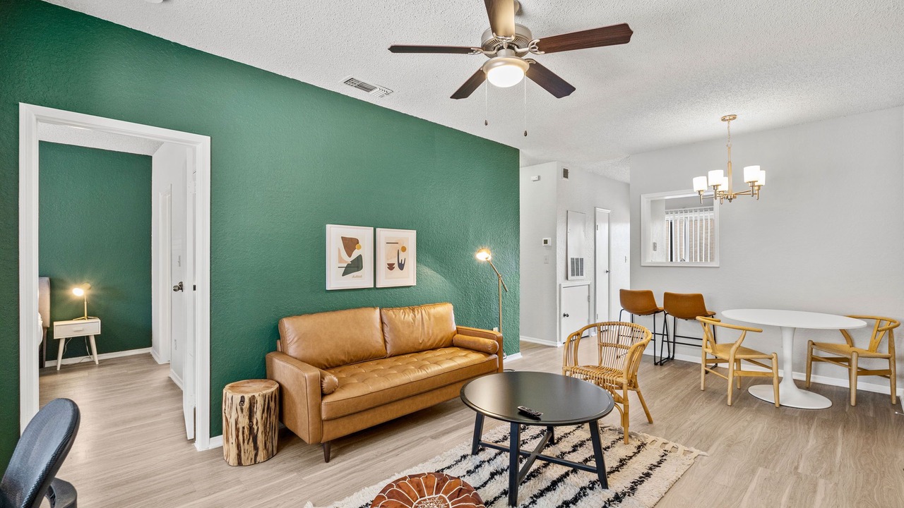 Photo of Livingroom in Milwood