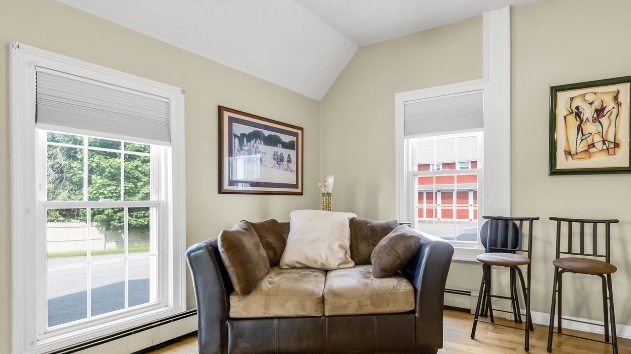 Photo of Livingroom in Westside Norwich
