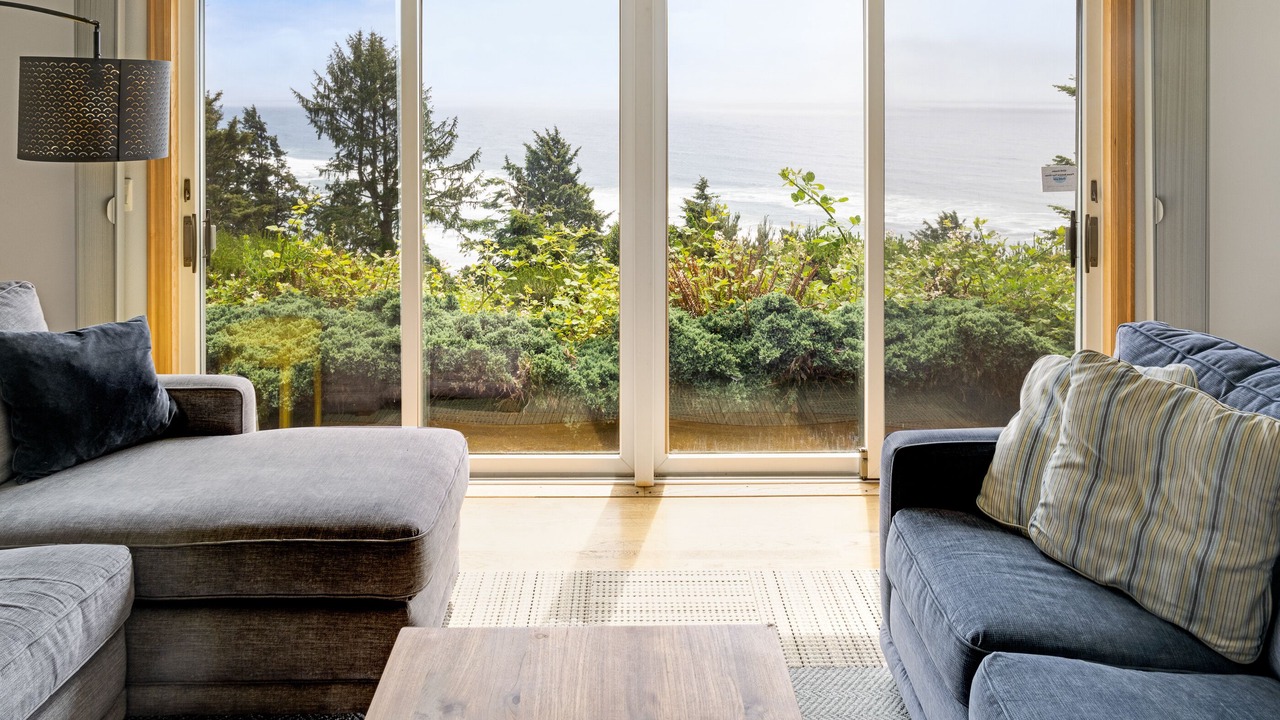 Photo of Livingroom in Neahkahnie Beach