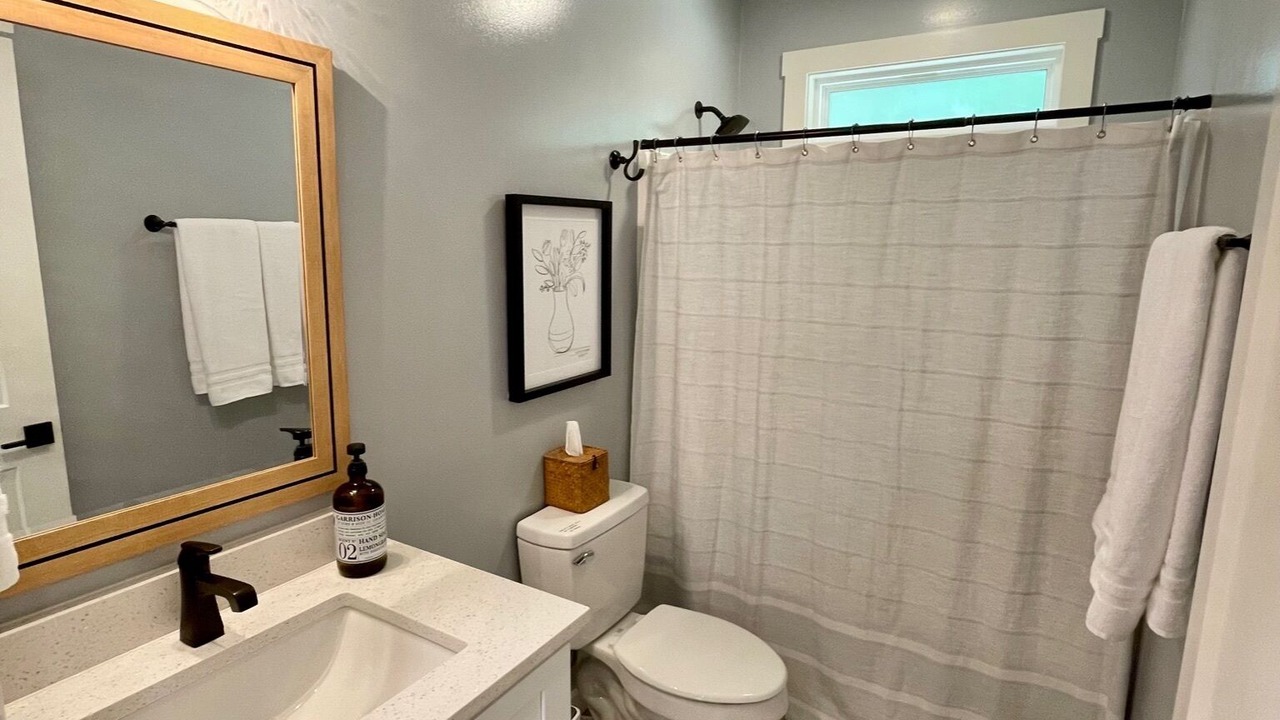 Photo of Bathroom in Tracy City