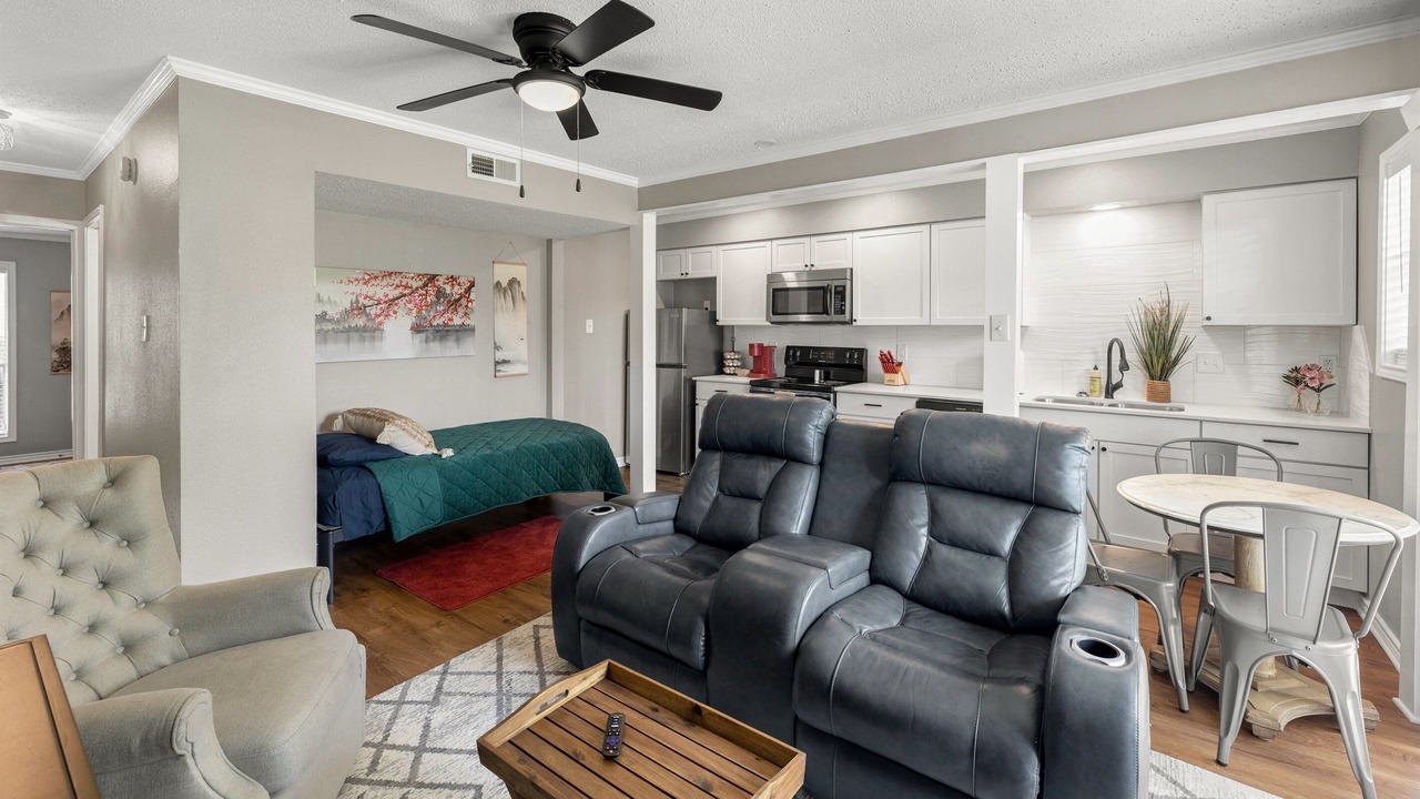 Photo of Bedroom in Downtown