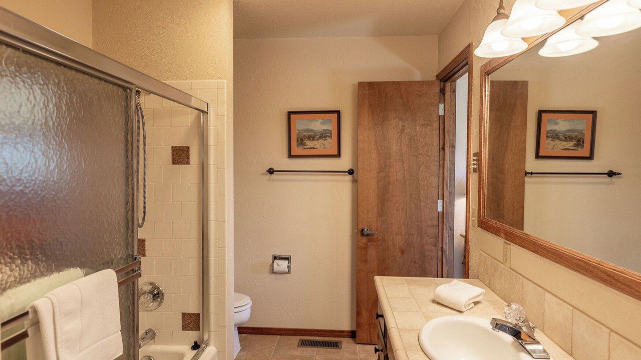 Photo of Bathroom in Pagosa Highlands