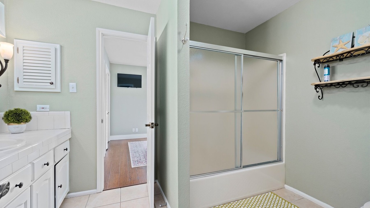 Photo of Bathroom in Key Allegro