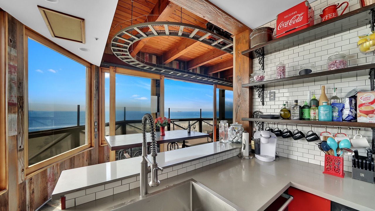 Photo of Kitchen in Seal Beach