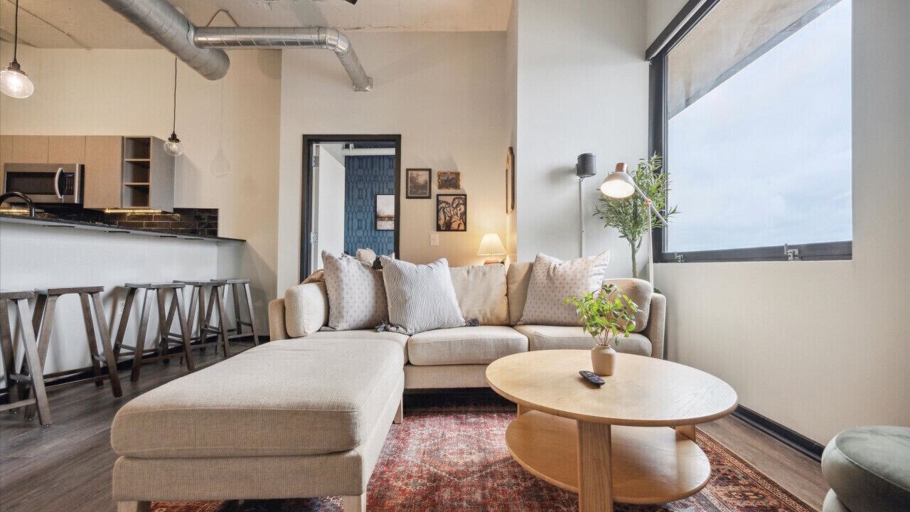 Photo of Livingroom in Fairmount
