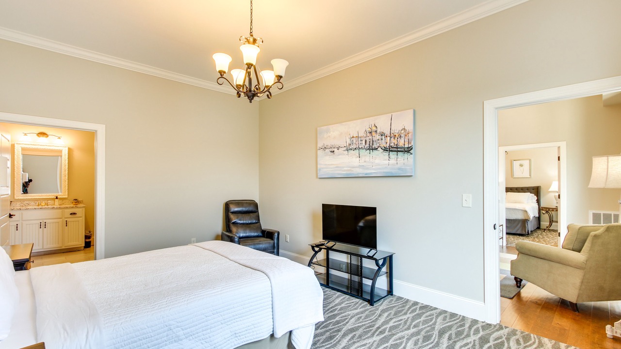Photo of Bedroom in Lawrence County