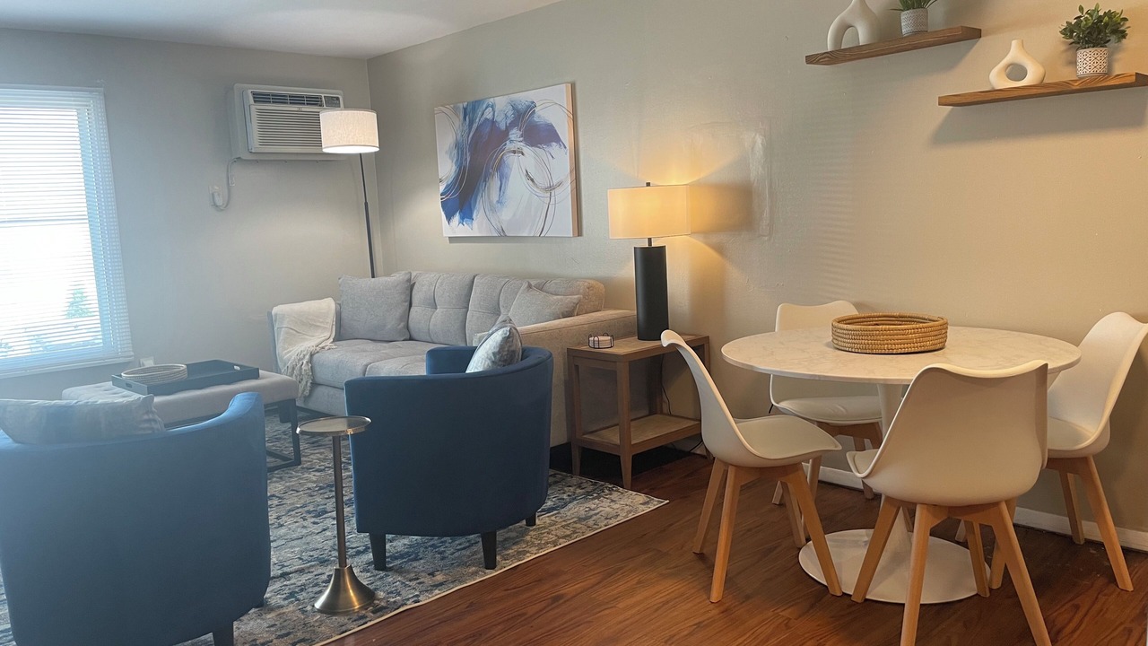 Photo of Livingroom in Syracuse