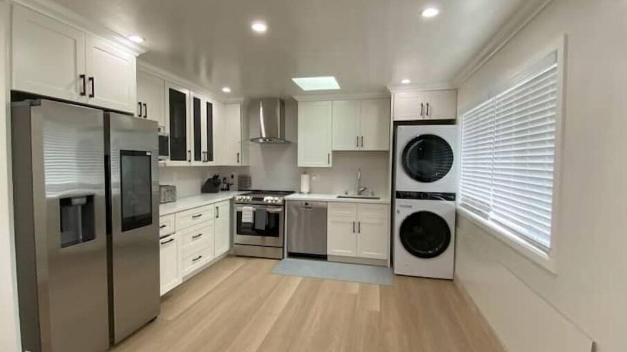 Photo of Kitchen in Edgemar - Pacific Manor