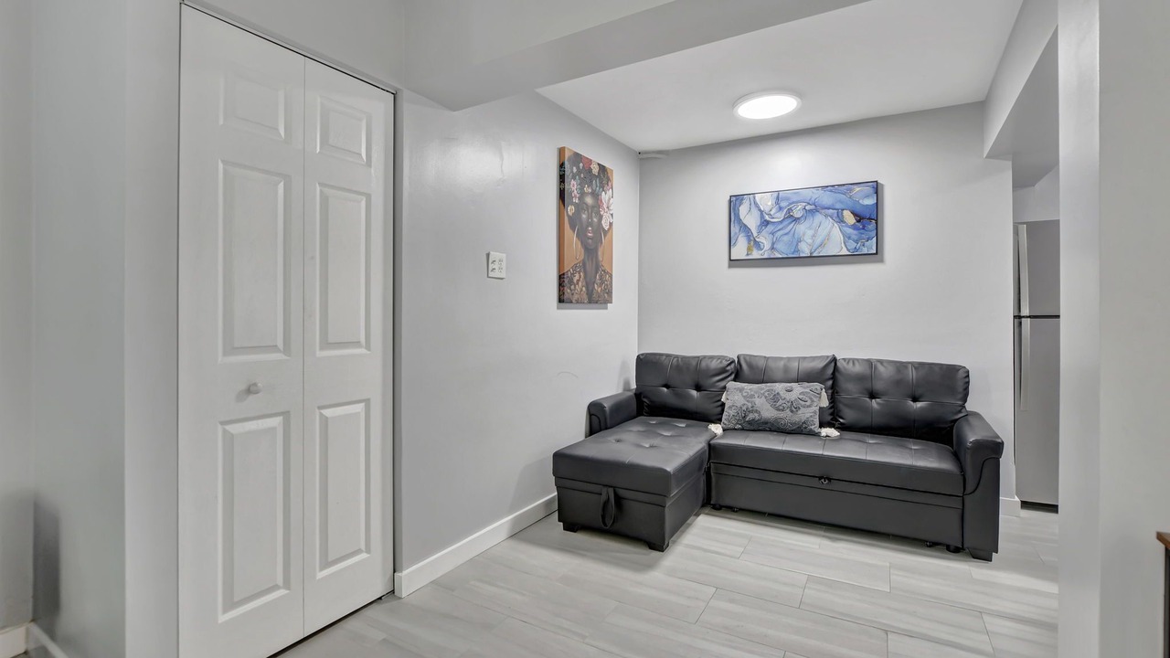 Photo of Livingroom in Pineapple Grove Arts District