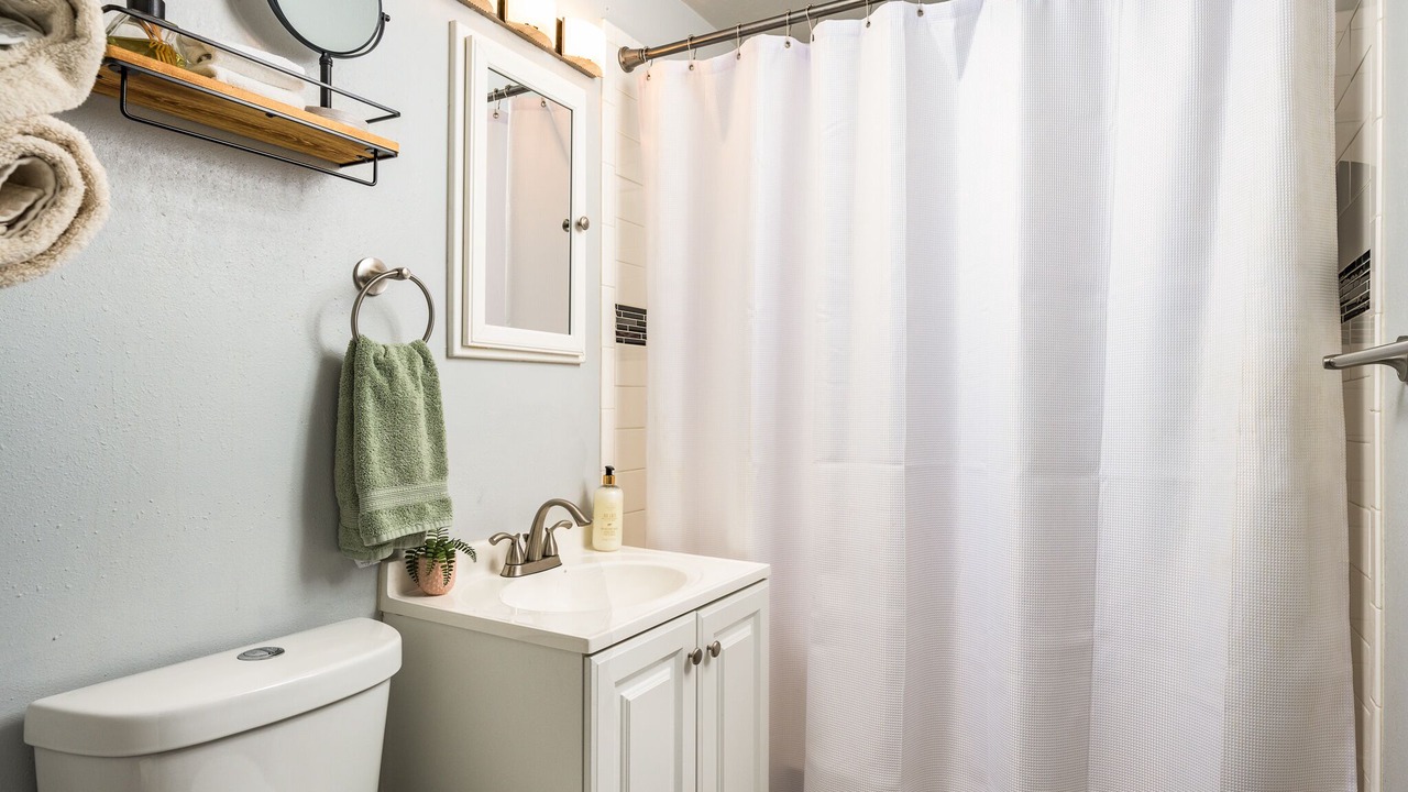 Photo of Bathroom in Lamar Heights Area