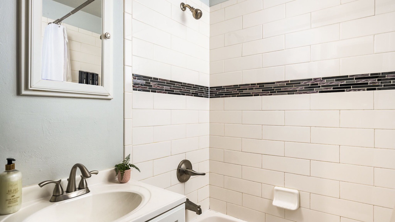 Photo of Bathroom in Lamar Heights Area