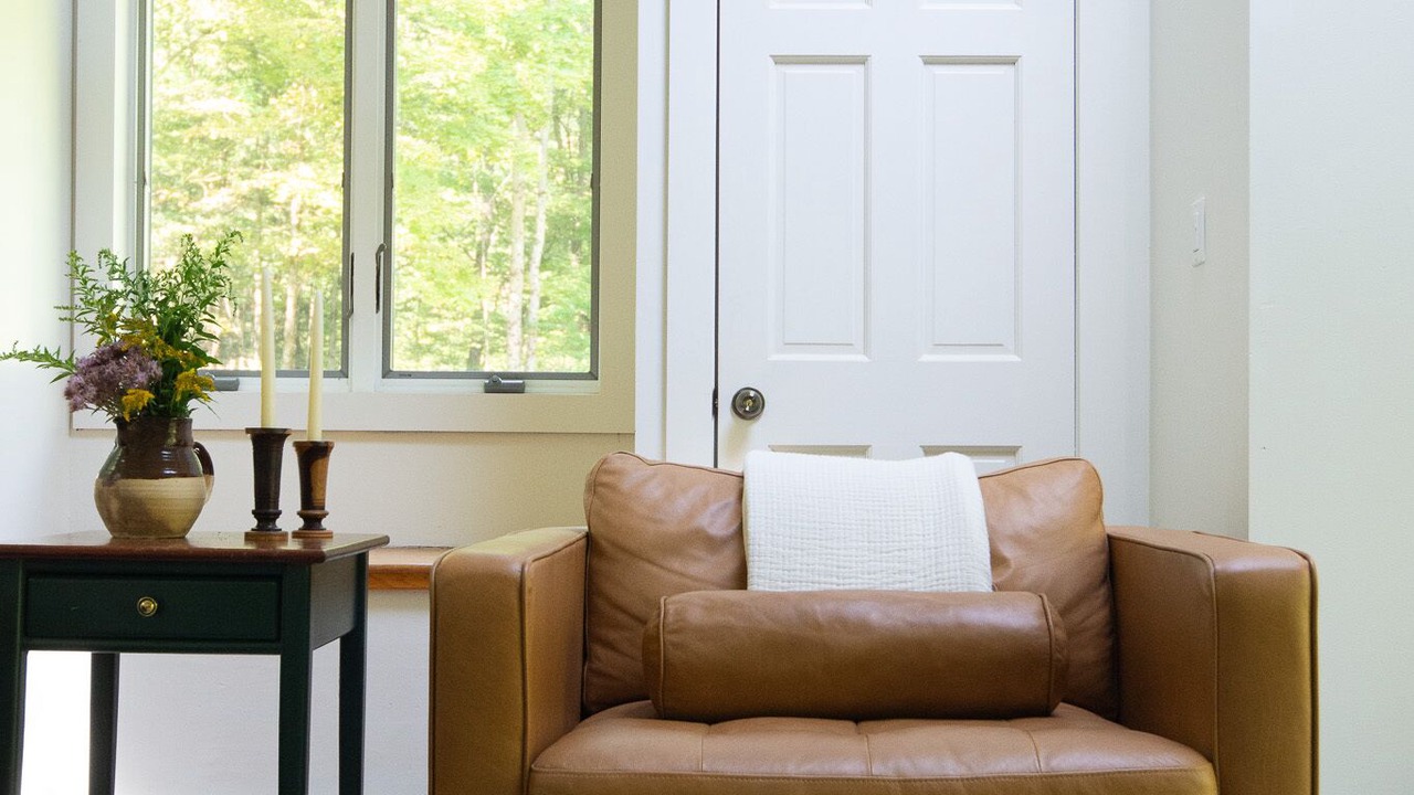 Photo of Livingroom in Hamden
