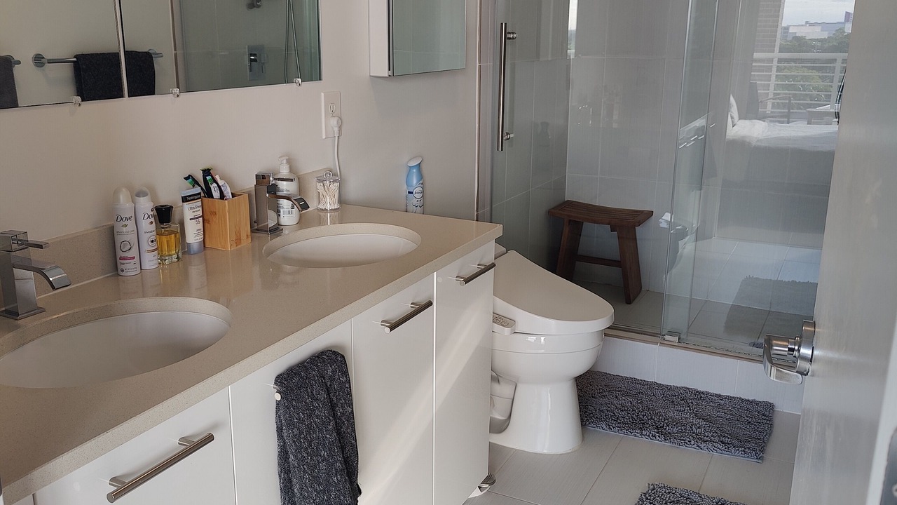 Photo of Bathroom in Midtown