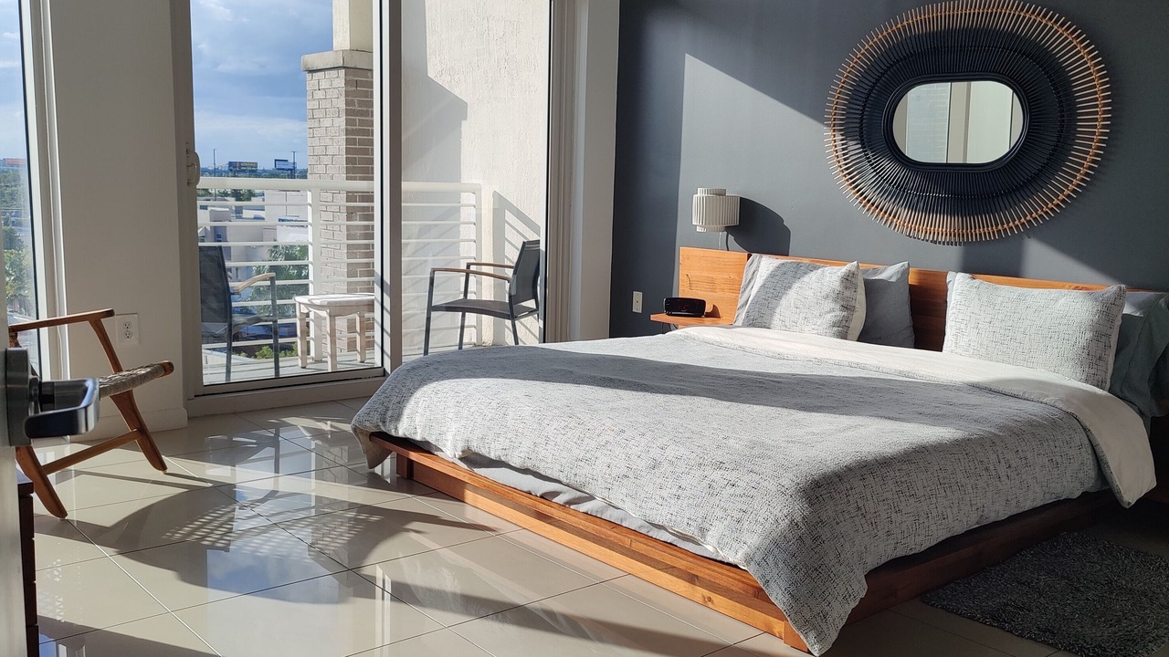 Photo of Bedroom in Midtown