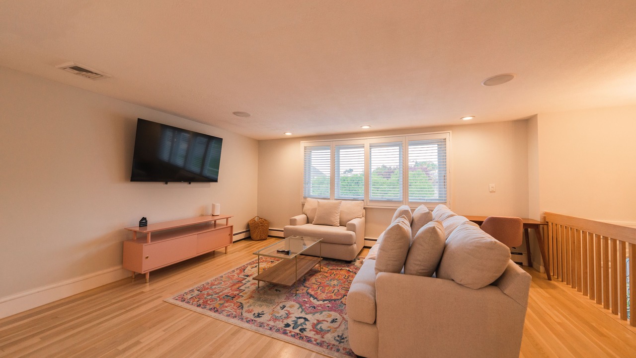 Photo of Livingroom in Revere