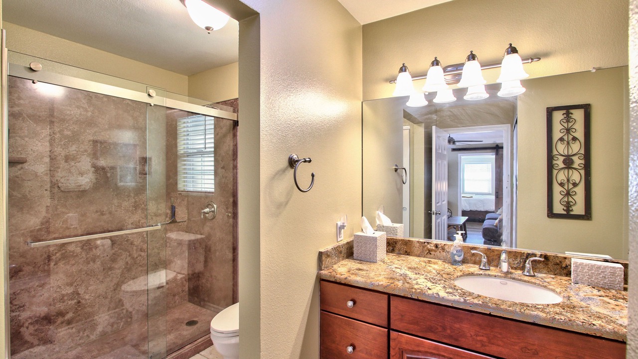 Photo of Bathroom in Murrieta