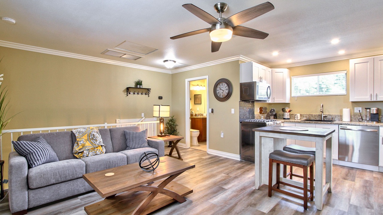 Photo of Livingroom in Murrieta