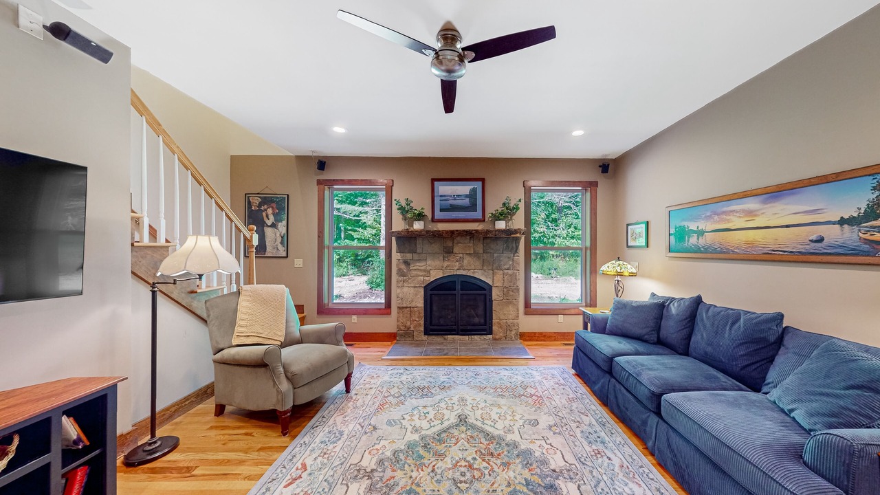 Photo of Livingroom in North Lake George