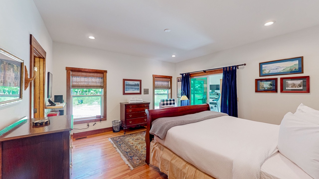 Photo of Bedroom in North Lake George