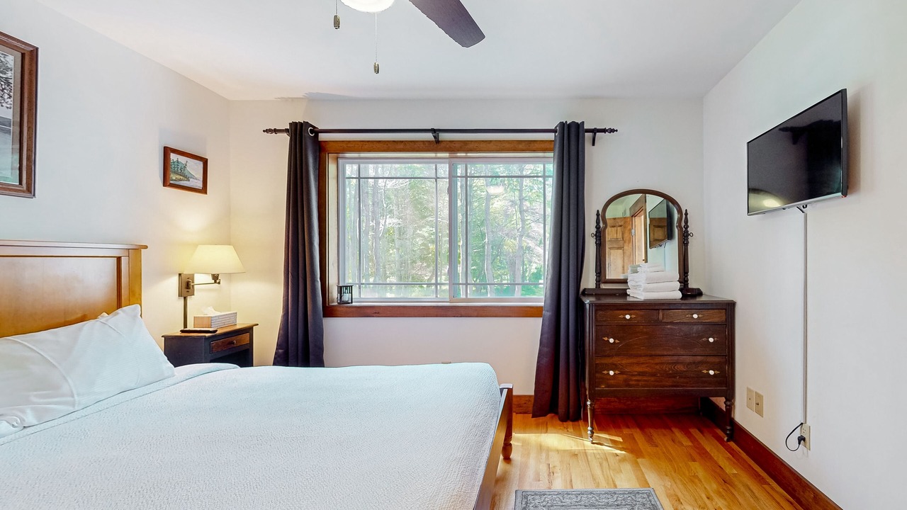 Photo of Bedroom in North Lake George