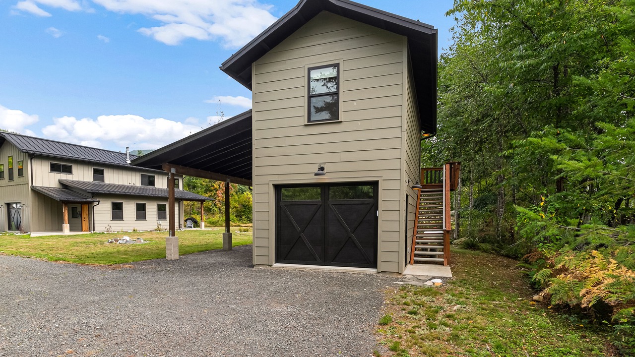 Photo of Outdoor in Cascade West