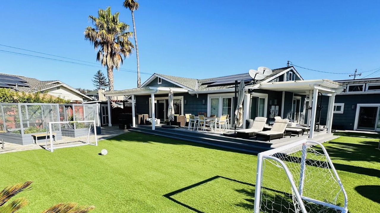 Photo of Patio Balcony in East San Mateo