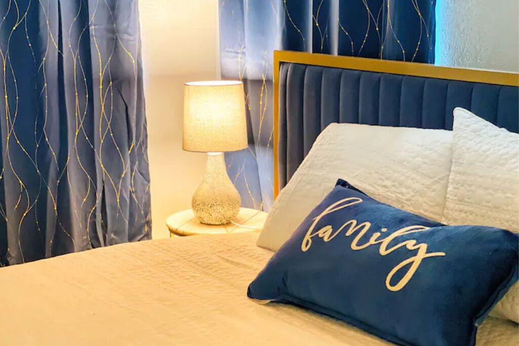 Photo of Bedroom in Canyon Lake
