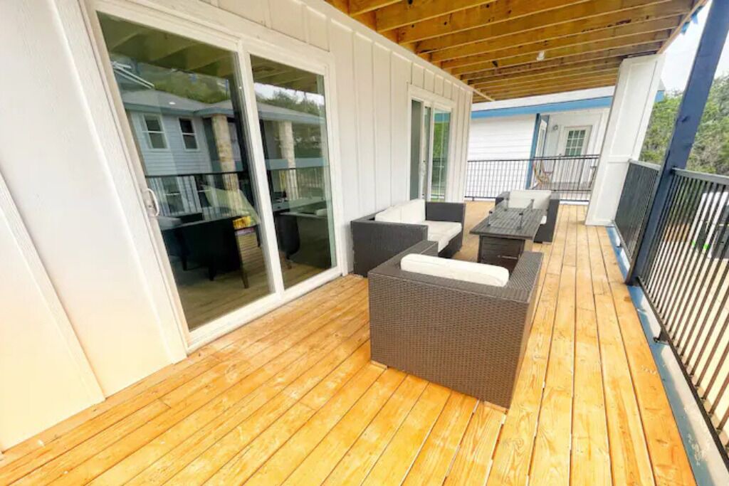 Photo of Patio Balcony in Canyon Lake