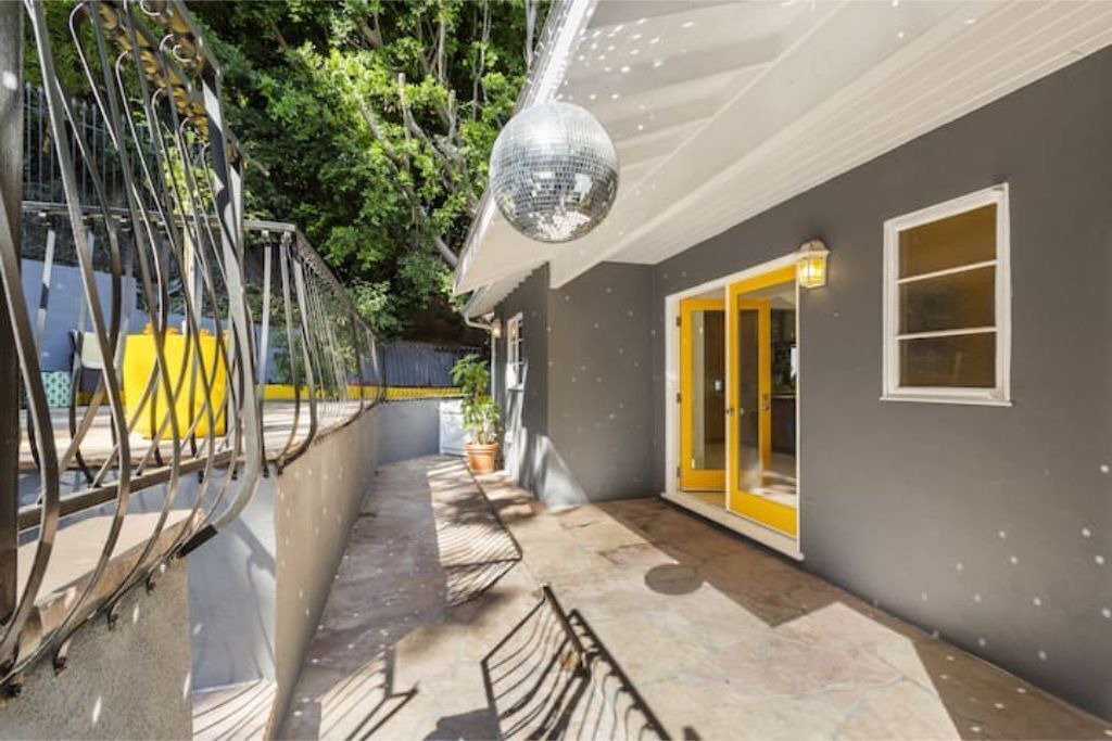 Photo of Outdoor in Beachwood Canyon