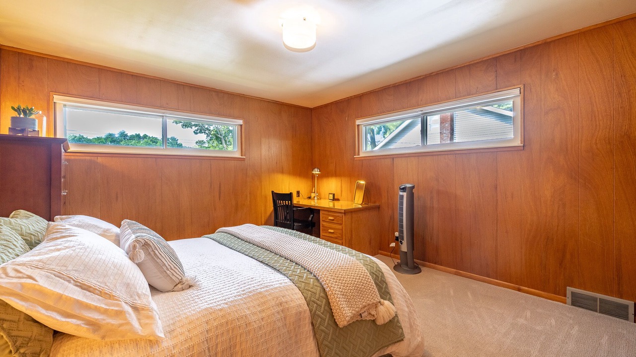Photo of Bedroom in Dexter