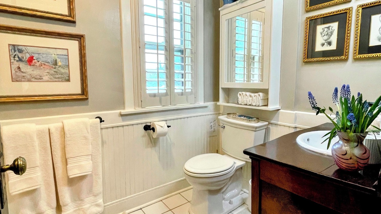 Photo of Bathroom in Melody Heights