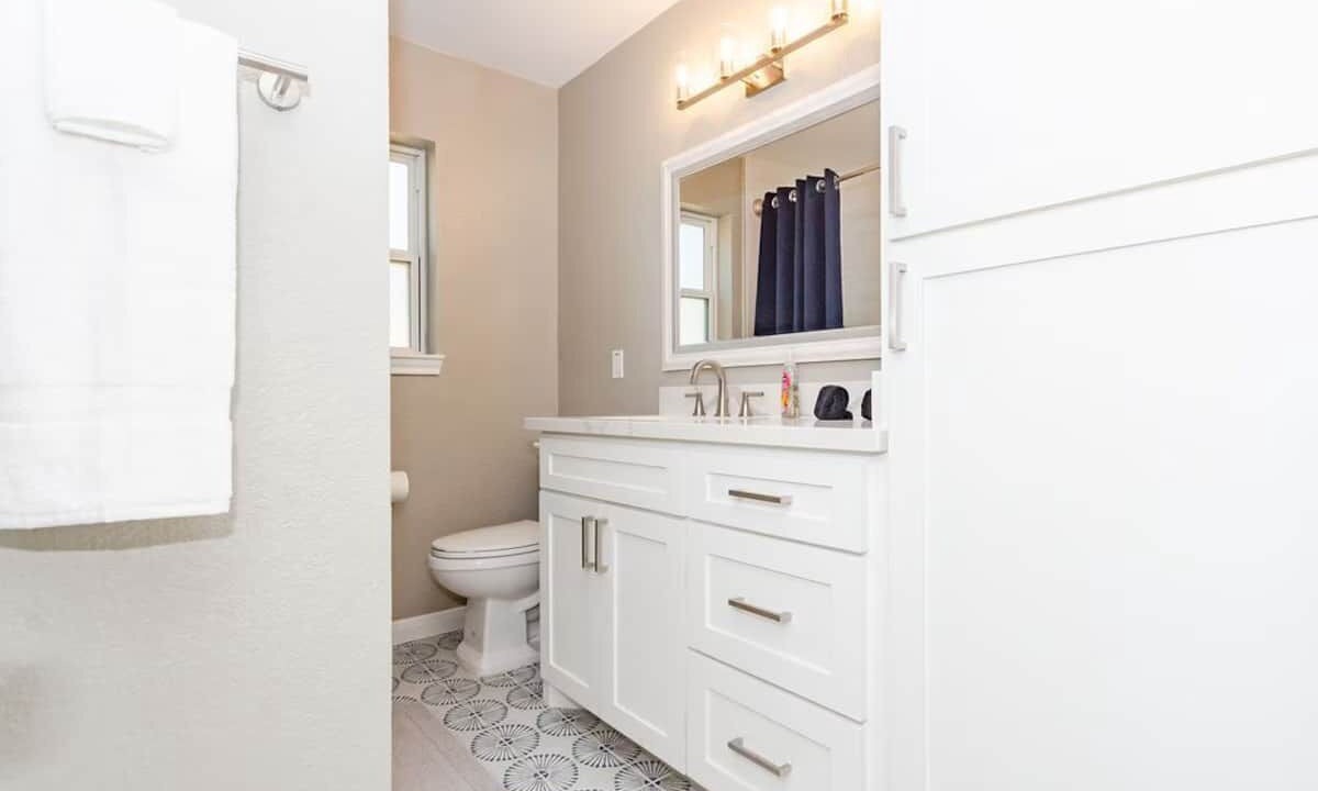 Photo of Bathroom in Clear Lake Shores