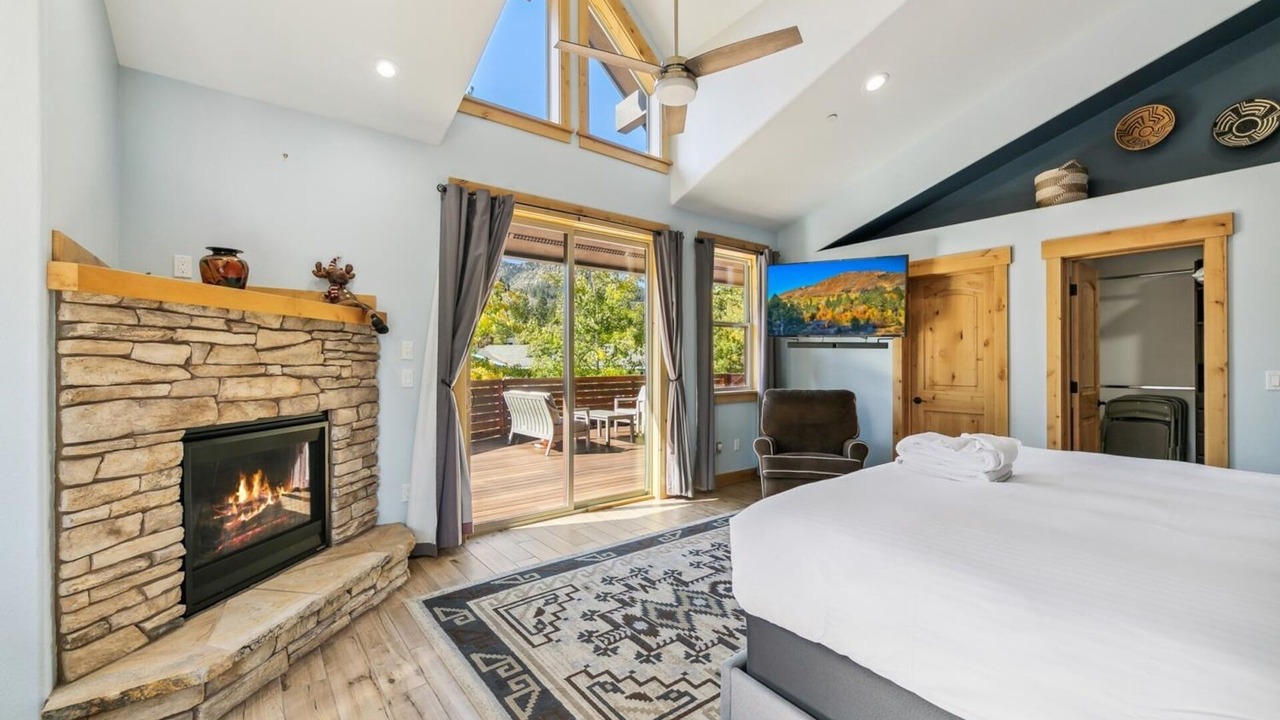Photo of Bedroom in Mountain View Estates