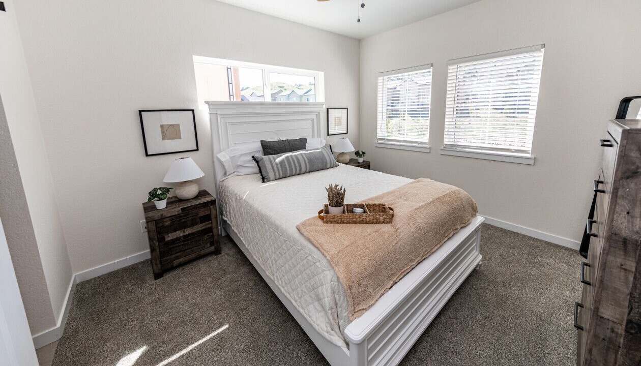 Photo of Bedroom in Mountain Shadows