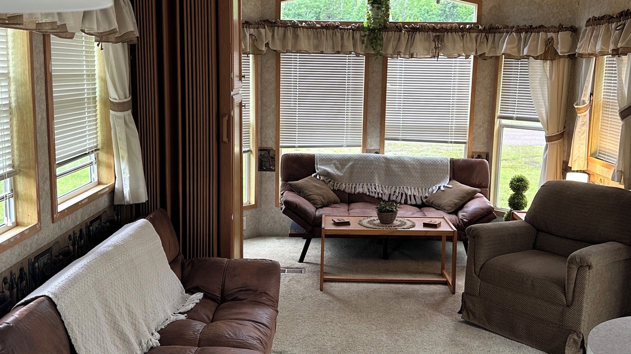 Photo of Livingroom in Ontonagon