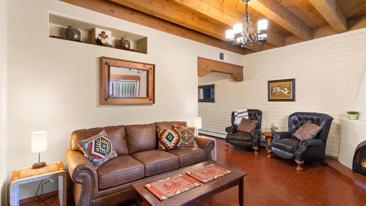 Photo of Livingroom in Downtown Albuquerque
