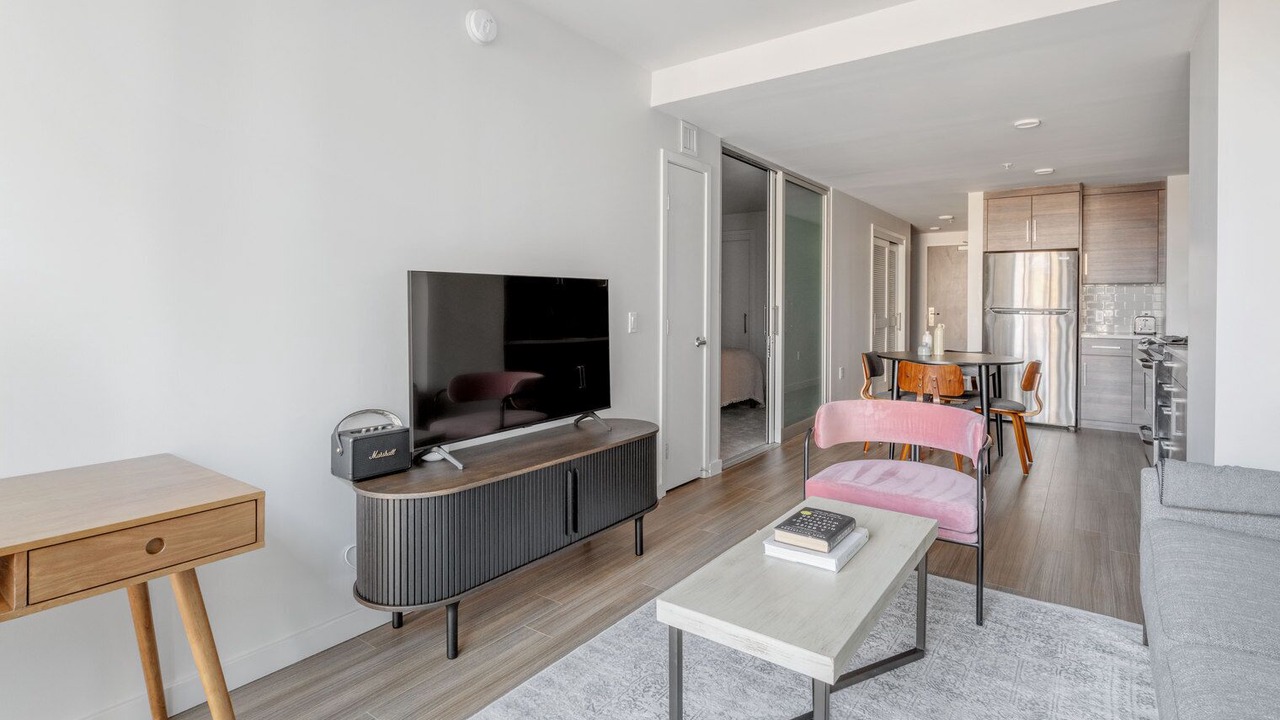 Photo of Livingroom in Civic Center