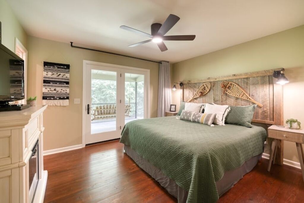 Photo of Bedroom in Suches