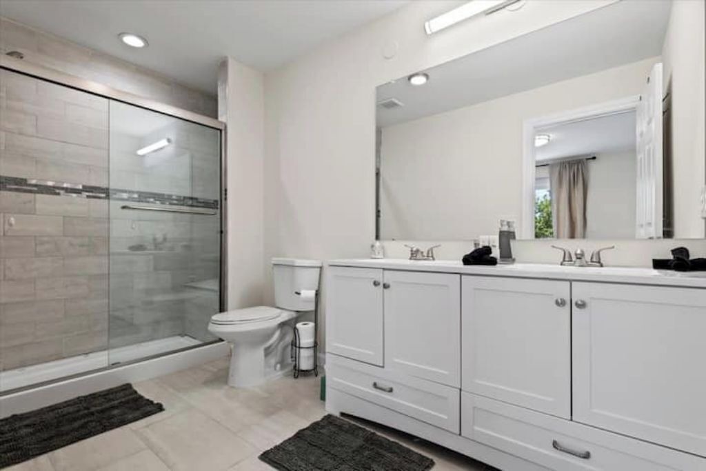 Photo of Bathroom in Bryant Pattengill West