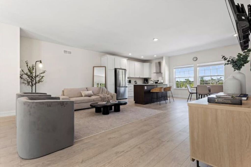 Photo of Livingroom in Bryant Pattengill West