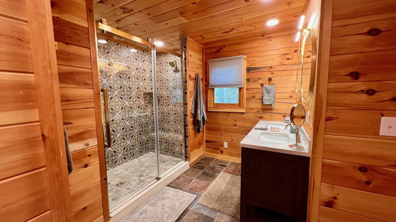 Photo of Bathroom in Clyde