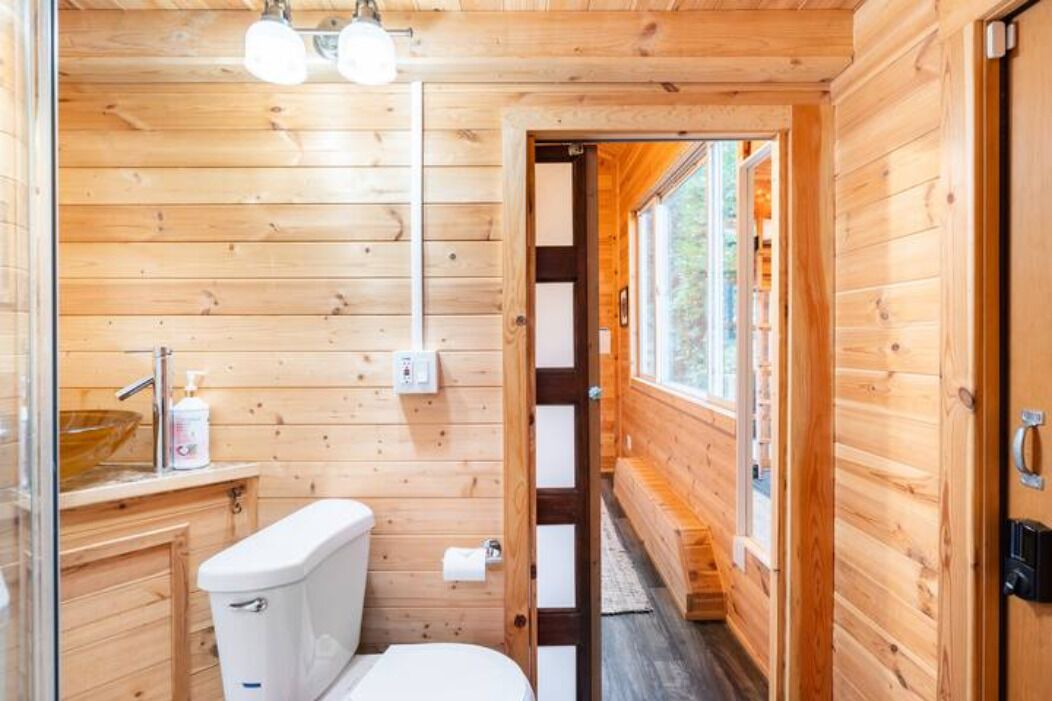 Photo of Bathroom in North Admiral