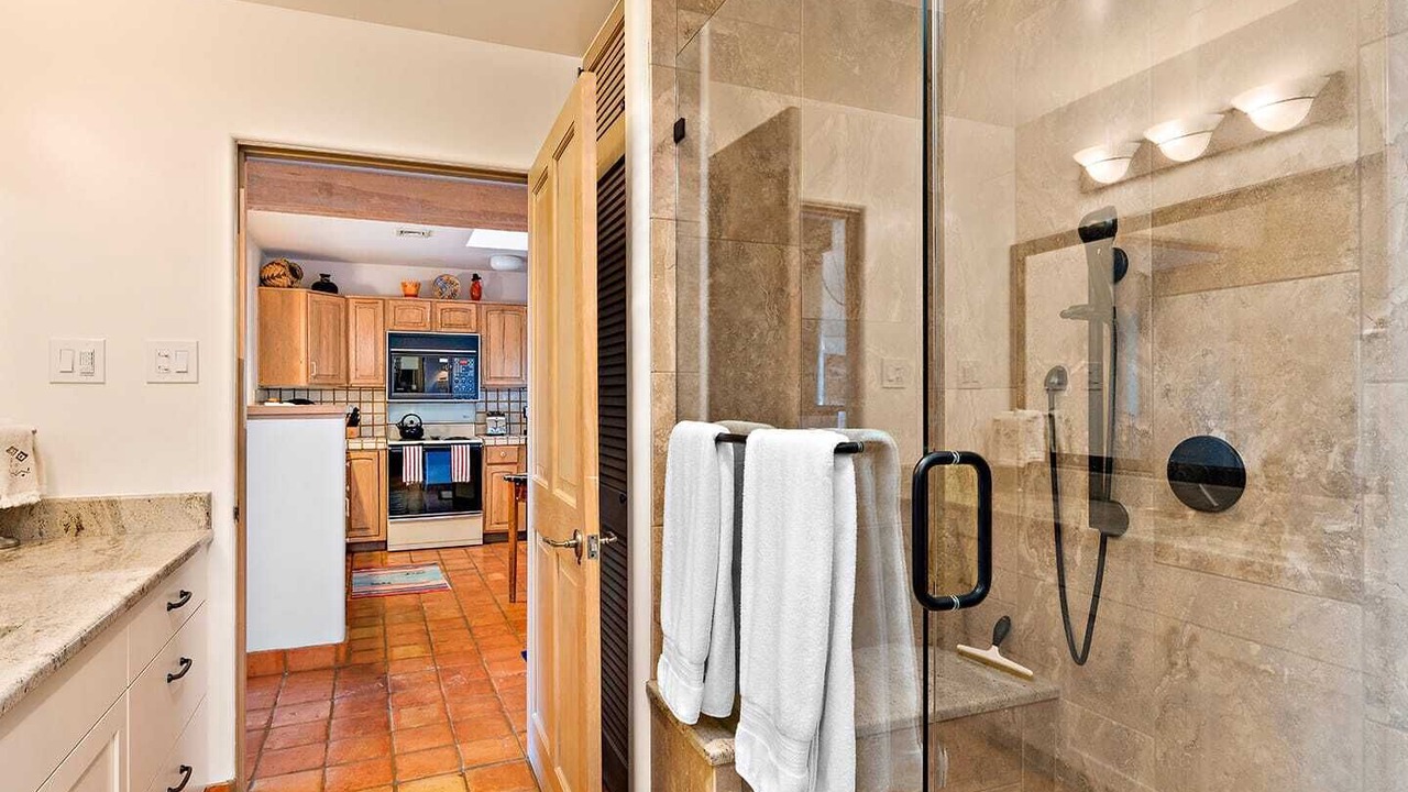 Photo of Bathroom in Quail Run